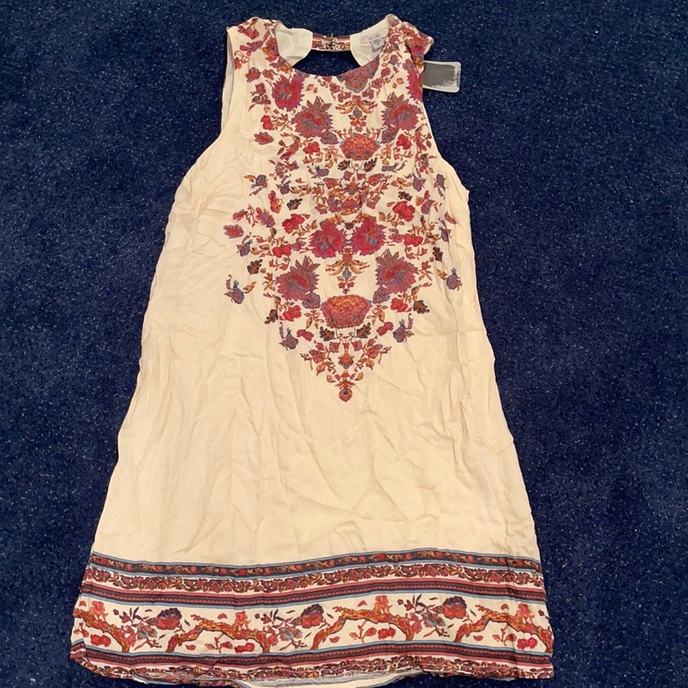 Small ecoté floral print dress